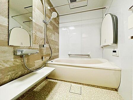 ユニットバス/シャワーヘッド交換・クリーニング済(浴室換気乾燥機・追炊き機能付き)