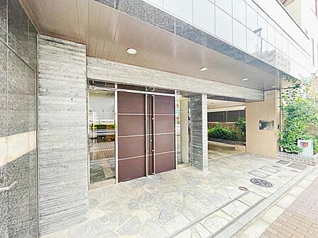 高級感のあるエントランス♪