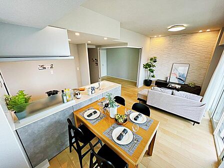 内装＆設備とも新規リフォーム済のため快適に新生活をすぐスタートできます。