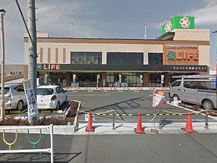 ライフ上鶴間店 徒歩8分