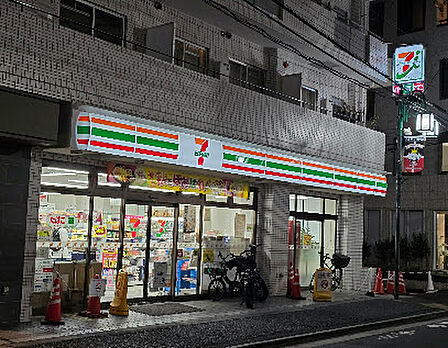 セブン-イレブン 代々木上原駅前店 徒歩3分