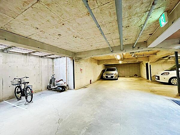 駐車場を拡大表示