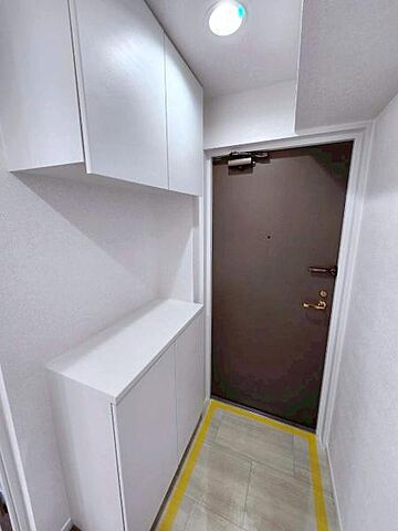 玄関 コスモ赤羽 1階/-