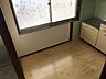 室内：類似部屋