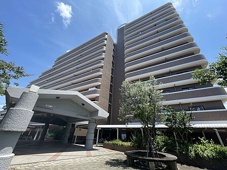 11階建て最上階!採光・通風とプライバシーの両立が魅力のマンションです☆彡