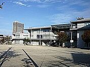 立川市立第一小学校 202m