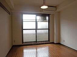 エステティコ千里 3階1Kのリビング/ダイニング