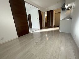 アーバンヴィラ摂津 2階1LDKのリビング/ダイニング