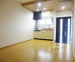 川田欠ノ上貸家 1DKのリビング/ダイニング