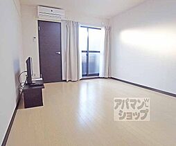 レオネクストコンフォール百々 107 1階1Kのリビング/ダイニング