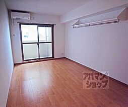 京阪本線 龍谷大前深草駅 徒歩9分の賃貸マンション 1階1Kのリビング/ダイニング