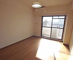 京阪本線 丹波橋駅 徒歩5分の賃貸マンション 2階1Kのリビング/ダイニング