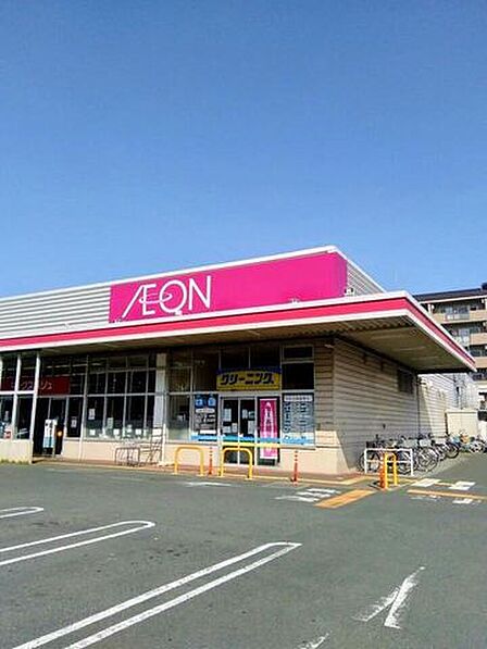 マックスバリュ豊橋橋良店 220m
