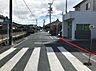 外観：前面道路含む現地写真