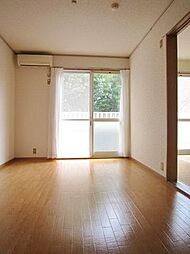 エステートピアKIII 1階2DKのリビング/ダイニング