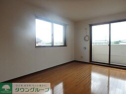 エステート・メープル 201 2階3LDKのリビング/ダイニング