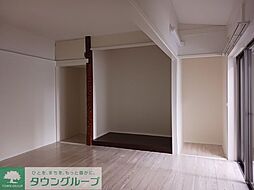 羽西貸家 1階4DKのリビング/ダイニング