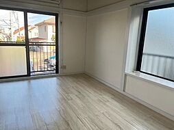 メゾンルシオル 2階1Kのリビング/ダイニング