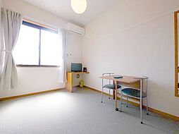 西武拝島線 東大和市駅 徒歩22分の賃貸アパート 3階1Kのリビング/ダイニング