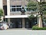 周辺：八王子市立上壱分方小学校 741m