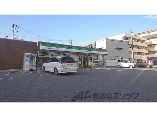 画像19:ファミリーマート　天理田井庄町店まで850メートル