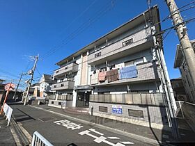 奈良県橿原市内膳町4丁目（賃貸マンション3LDK・2階・74.52㎡） その1