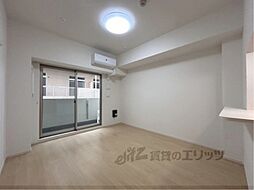 エバーハイム畝傍 4階ワンルームのリビング/ダイニング