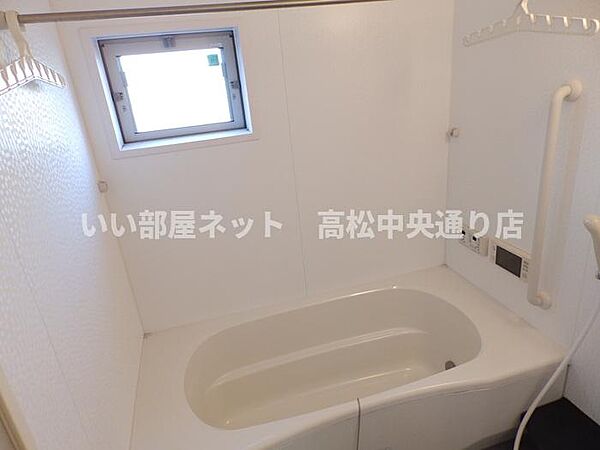 画像5:浴室（1坪・テレビ付き）