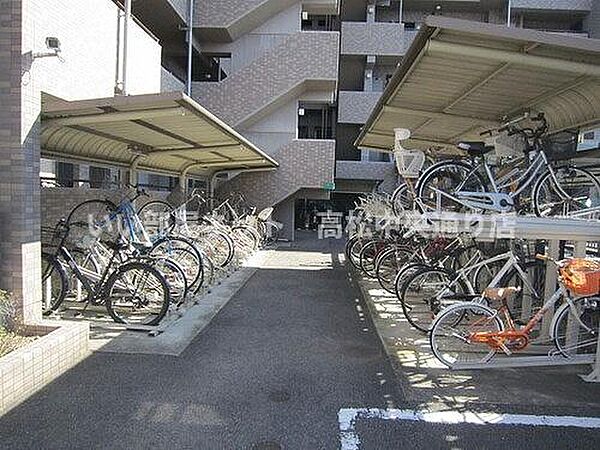 ロイヤルガーデン伏石 ｜香川県高松市伏石町(賃貸マンション3LDK・3階・70.51㎡)の写真 その16