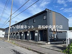 レオパレスポートビレッジ 211 ｜ 香川県坂出市築港町1丁目（賃貸アパート1K・2階・28.02㎡） その1