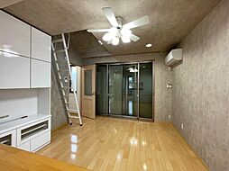 オーチャードリゾート 2階1LDKのリビング/ダイニング