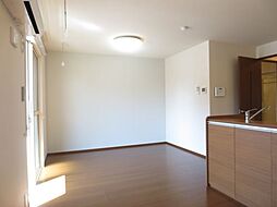 セジュール坪の内　II 2階1LDKのリビング/ダイニング