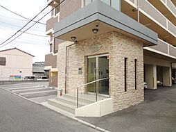 落ち着いたエントランスです