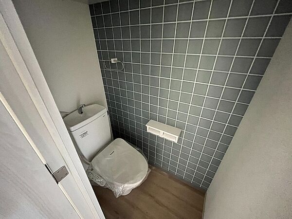 画像8:ウォシュレット機能がついたトイレ。安心して使用できますね。