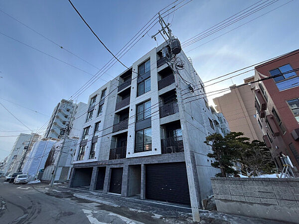 S-RESIDENCE大通東 ｜北海道札幌市中央区大通東7丁目(賃貸マンション2LDK・4階・55.09㎡)の写真 その1