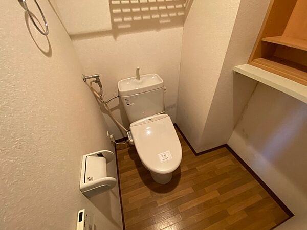 画像11:トイレです。ウォシュレット付を探している方、おすすめです。