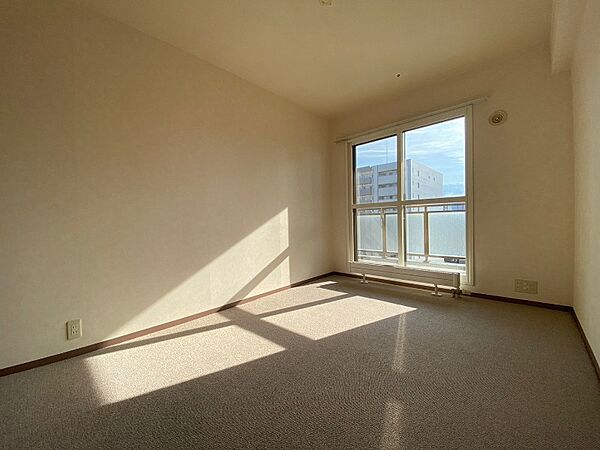 画像9:日当たりが良くて心地よく過ごせそうなお部屋です。