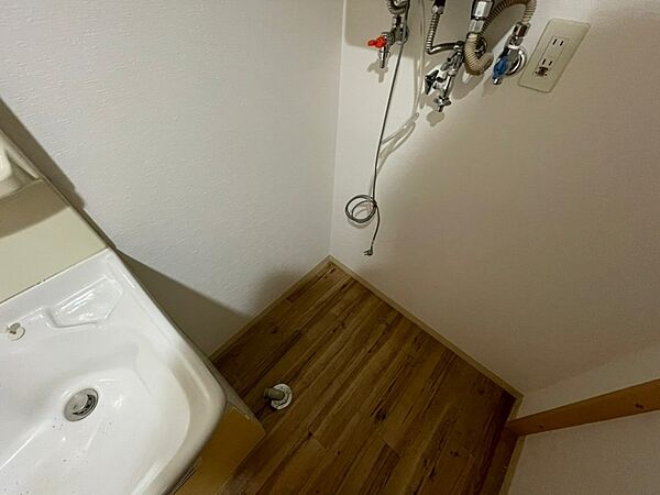 画像24:もちろん洗濯機置場は室内にあるので、いつでも洗濯できますよ〜