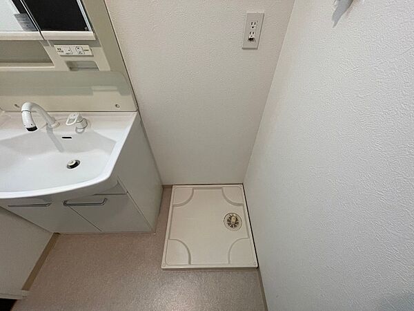 画像23:洗濯機はこちらの脱衣所に置くことができます！