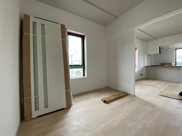 画像16:別角度から寝室を撮ってみました。家具の配置もしやすそう。