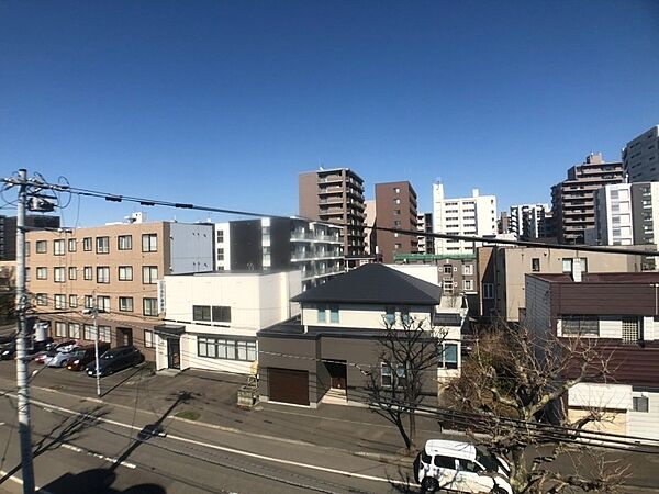 画像20:眺望です。高い建物がなくて見晴らしがよいですね！