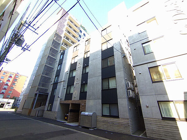 Vivace413 ｜北海道札幌市中央区北四条西13丁目(賃貸マンション1LDK・4階・37.57㎡)の写真 その1