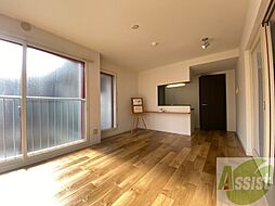 Pure Stage Maruyama 2階1LDKのリビング/ダイニング