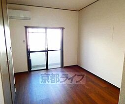 ホワイトリバーハイツ 102 1階ワンルームのリビング/ダイニング