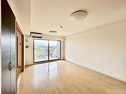 サンクレイドル姉ヶ崎　５階 4LDKのリビング/ダイニング