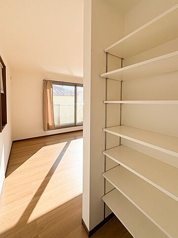 収納 川口市大字西新井宿