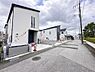 外観：【前面道路】陽当りや通風性など各所に施された工夫で住みやすさを実現。部屋の大きさや周辺環境・街並など、資料には掲載していない情報が現地にはたくさんございます。是非ご確認下さい。