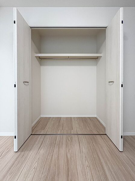 【収納】各部屋を最大限に広く使って頂ける様、全居住スペースに収納付。プライベートルームはゆったりと快適に。