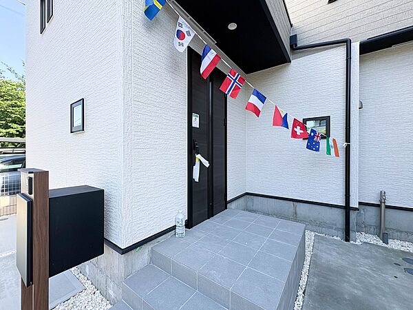玄関を拡大表示