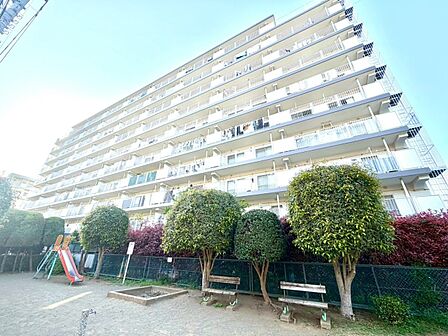 【外観】家の良し悪しだけでなく周辺環境も重要なポイント。